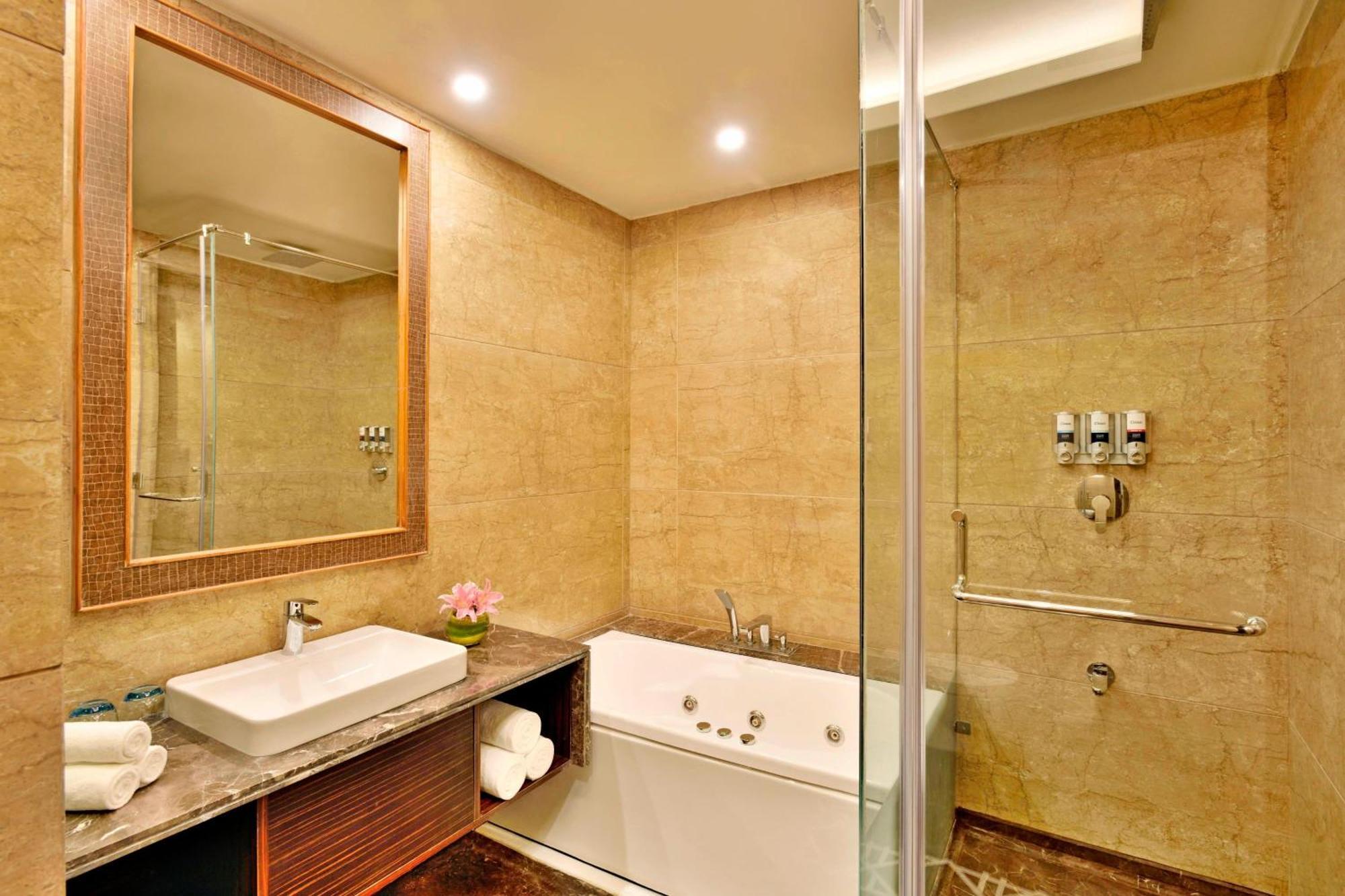 Four Points By Sheraton होटल Srinagar (Jammu and Kashmir)