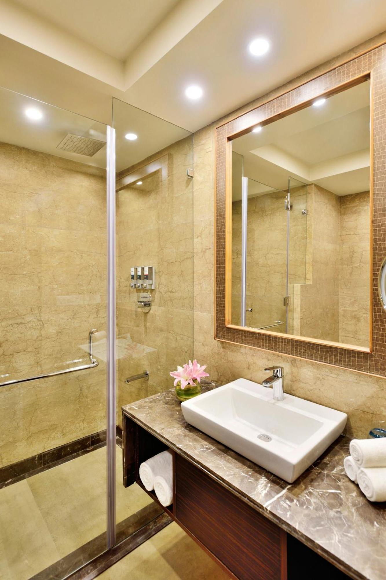 Four Points By Sheraton होटल Srinagar (Jammu and Kashmir)